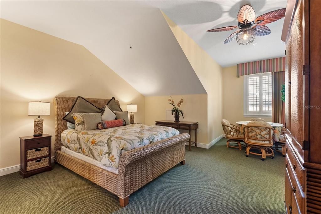 For Sale: $349,000 (3 beds, 2 baths, 2069 Square Feet)