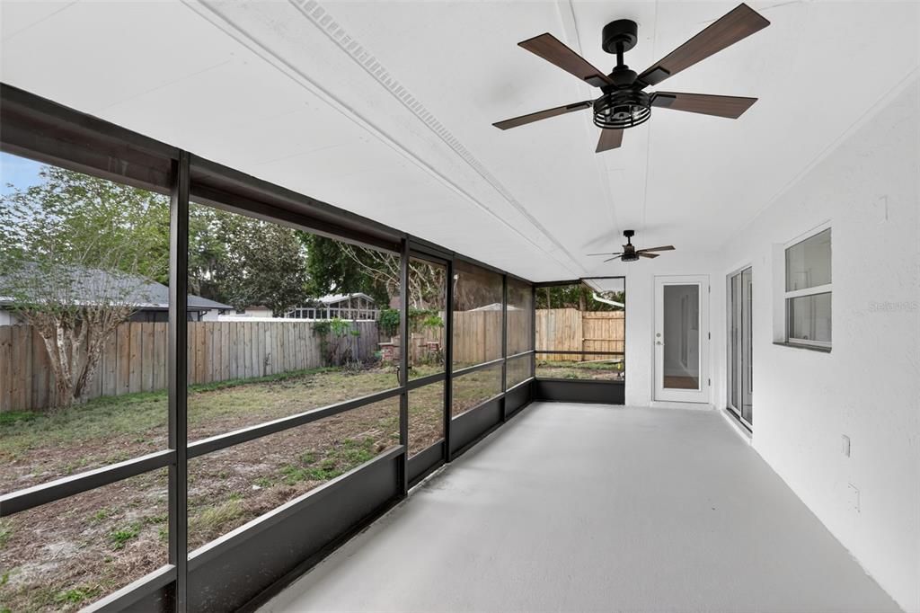 Activo con contrato: $439,995 (4 camas, 2 baños, 1808 Pies cuadrados)