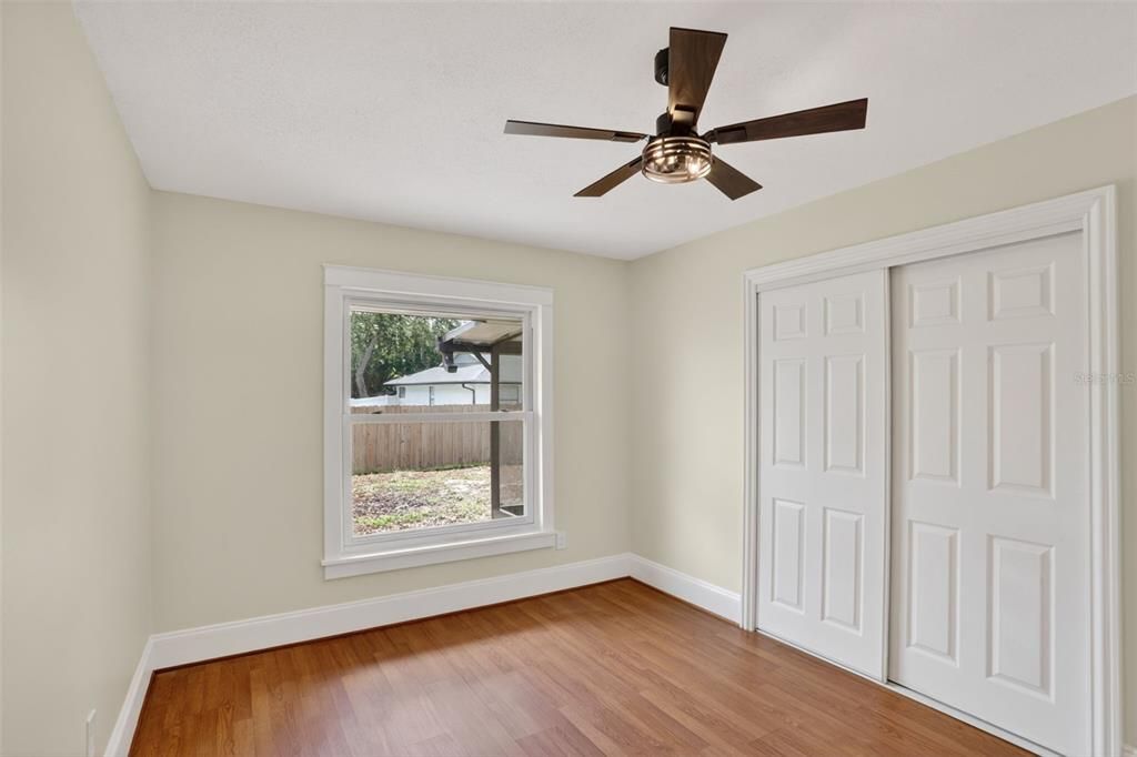 Activo con contrato: $439,995 (4 camas, 2 baños, 1808 Pies cuadrados)