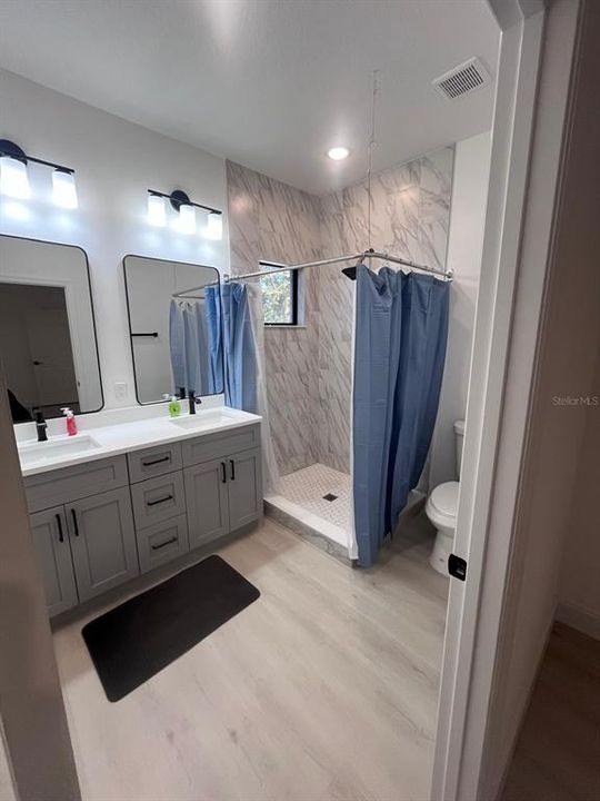 En Renta: $2,300 (3 camas, 2 baños, 1642 Pies cuadrados)