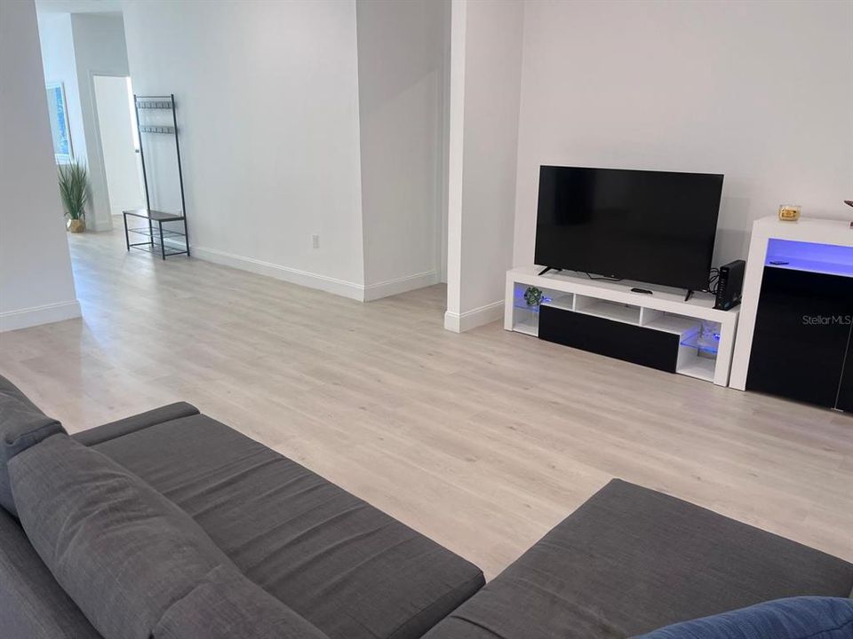 En Renta: $2,300 (3 camas, 2 baños, 1642 Pies cuadrados)