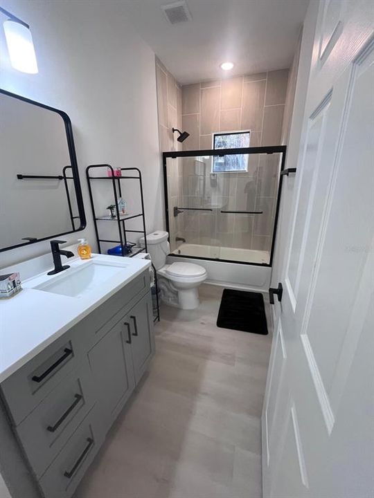 En Renta: $2,300 (3 camas, 2 baños, 1642 Pies cuadrados)