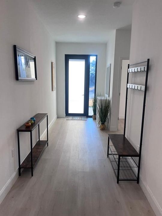 En Renta: $2,300 (3 camas, 2 baños, 1642 Pies cuadrados)