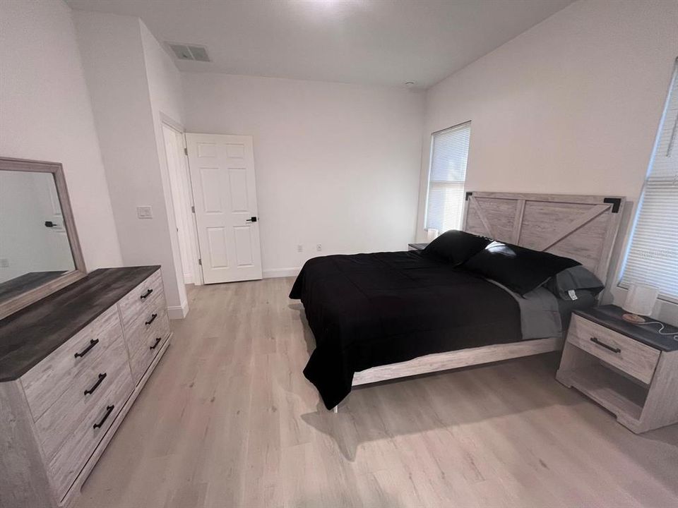 En Renta: $2,300 (3 camas, 2 baños, 1642 Pies cuadrados)