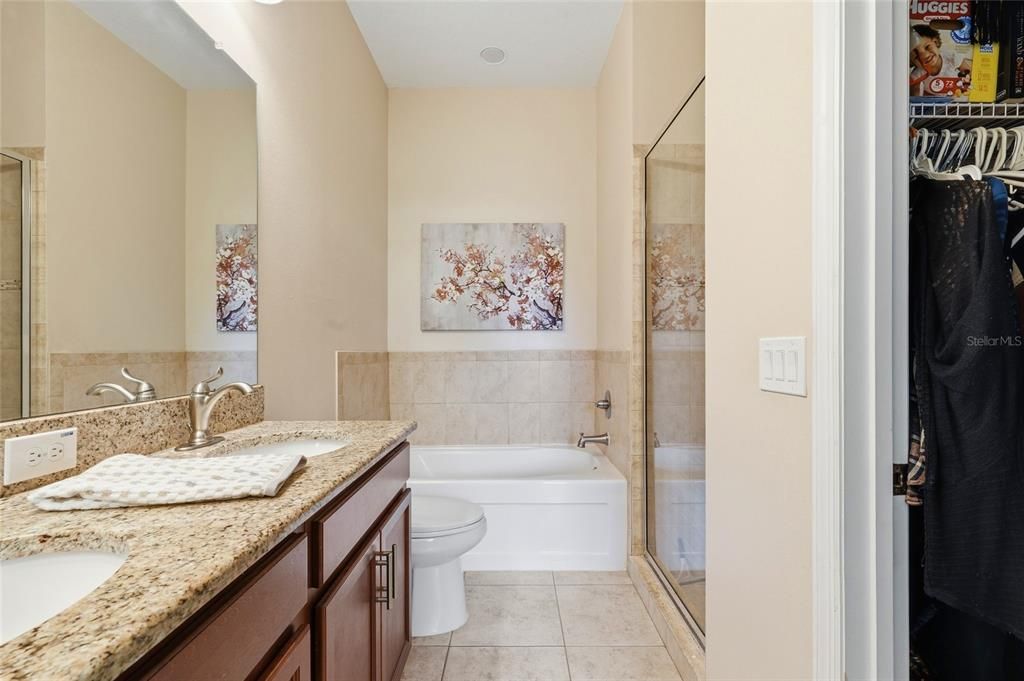 Active With Contract: $599,999 (3 beds, 2 baths, 1664 Square Feet)