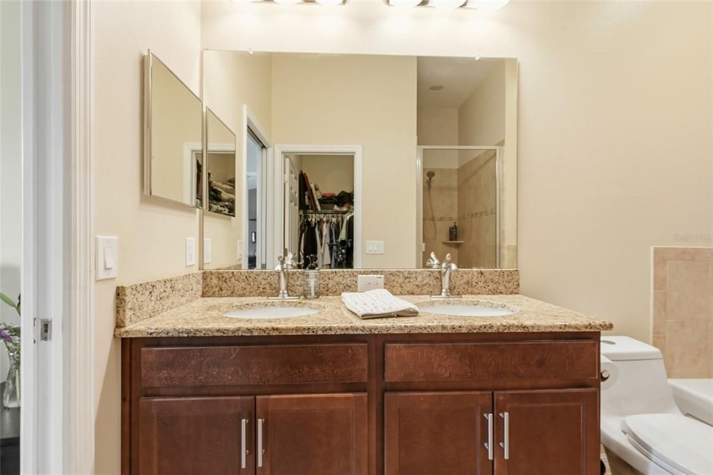 Active With Contract: $599,999 (3 beds, 2 baths, 1664 Square Feet)