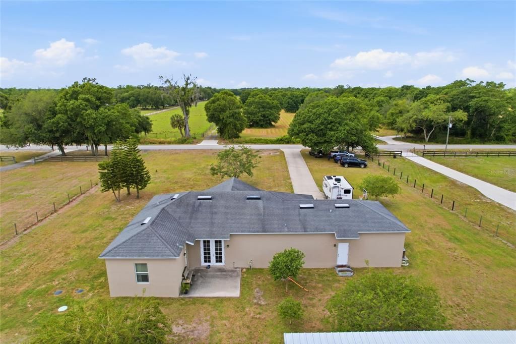 Active With Contract: $599,999 (3 beds, 2 baths, 1664 Square Feet)