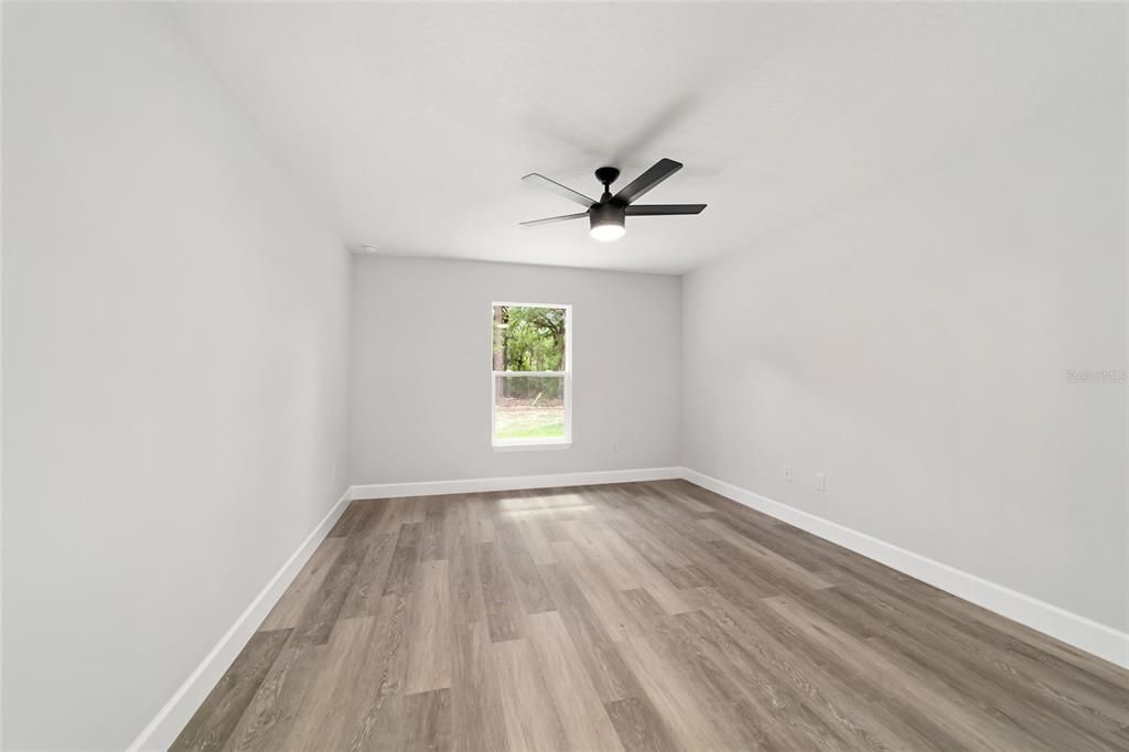 Activo con contrato: $264,999 (3 camas, 2 baños, 1380 Pies cuadrados)