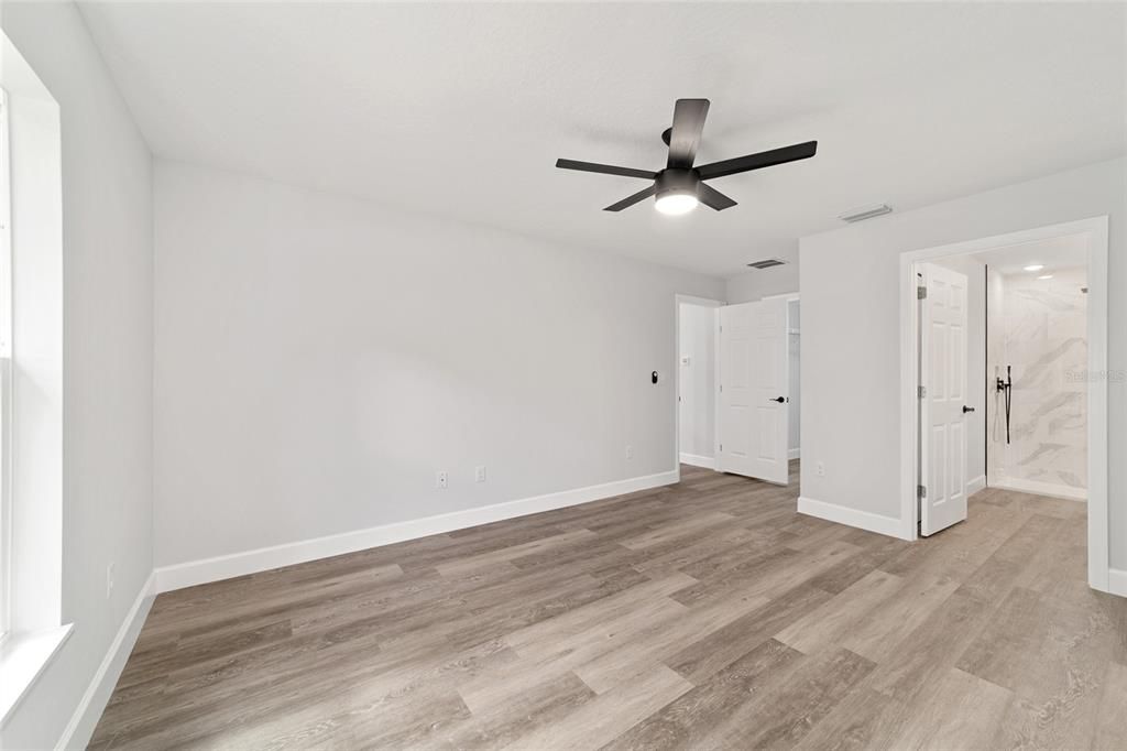 Activo con contrato: $264,999 (3 camas, 2 baños, 1380 Pies cuadrados)