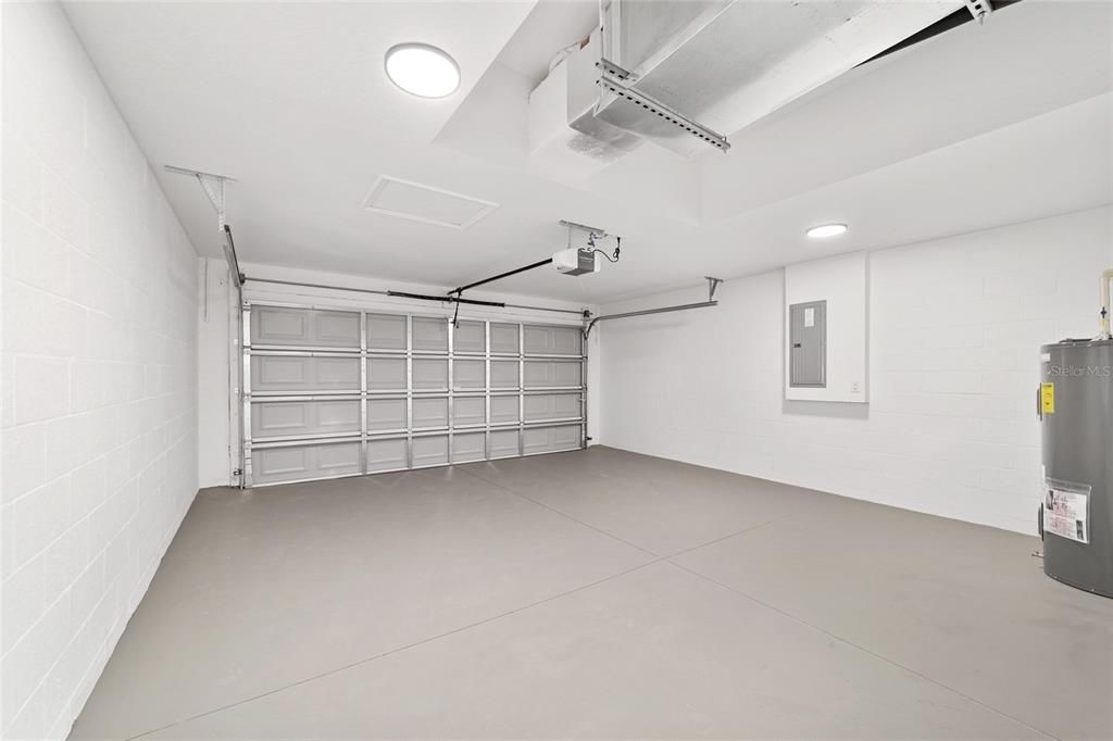 Activo con contrato: $264,999 (3 camas, 2 baños, 1380 Pies cuadrados)