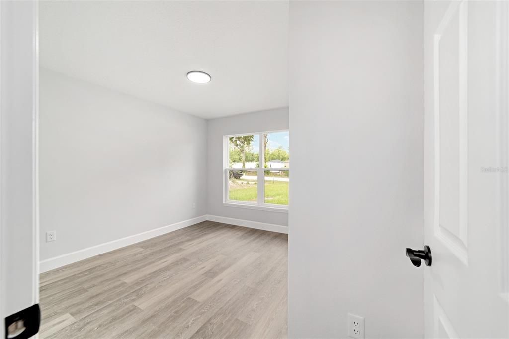 Activo con contrato: $264,999 (3 camas, 2 baños, 1380 Pies cuadrados)