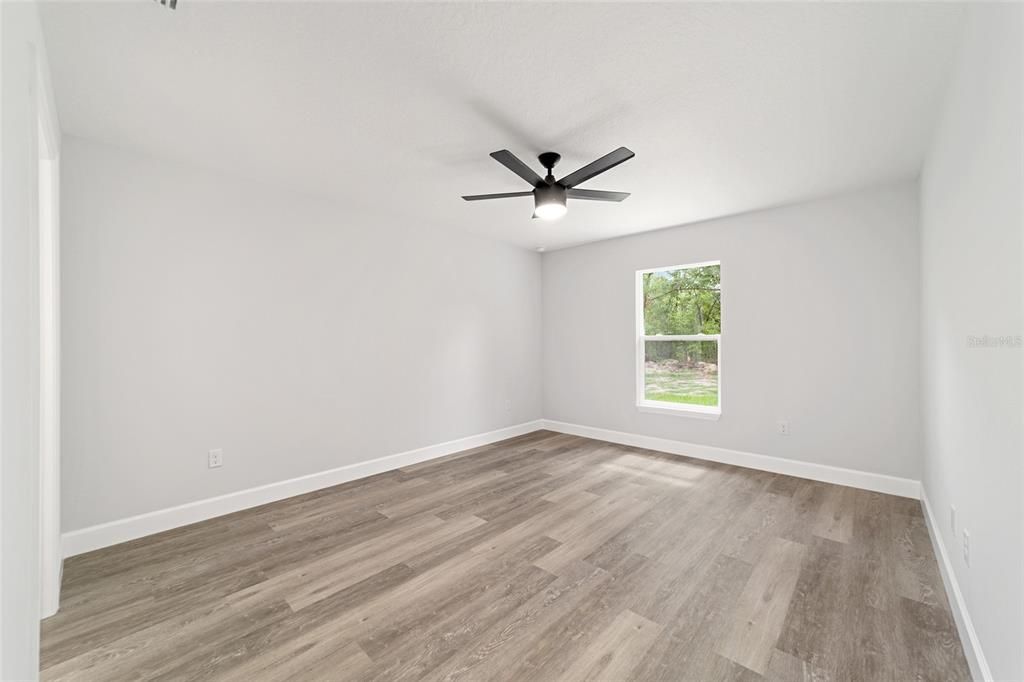 Activo con contrato: $264,999 (3 camas, 2 baños, 1380 Pies cuadrados)