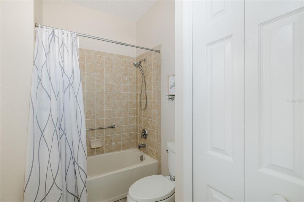 Active With Contract: $425,000 (3 beds, 2 baths, 1799 Square Feet)