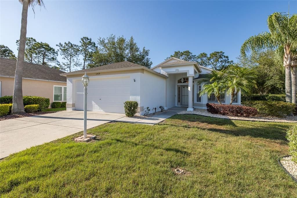 Active With Contract: $425,000 (3 beds, 2 baths, 1799 Square Feet)