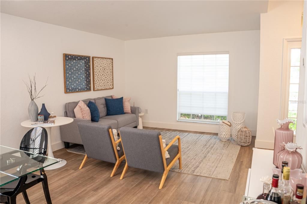 Active With Contract: $520,000 (4 beds, 2 baths, 1959 Square Feet)