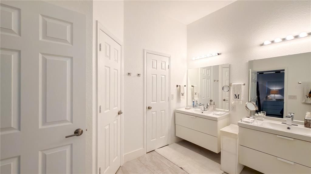 Active With Contract: $520,000 (4 beds, 2 baths, 1959 Square Feet)