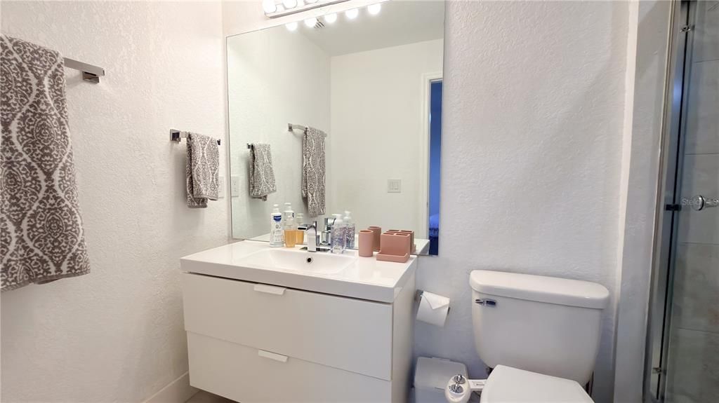 Active With Contract: $520,000 (4 beds, 2 baths, 1959 Square Feet)