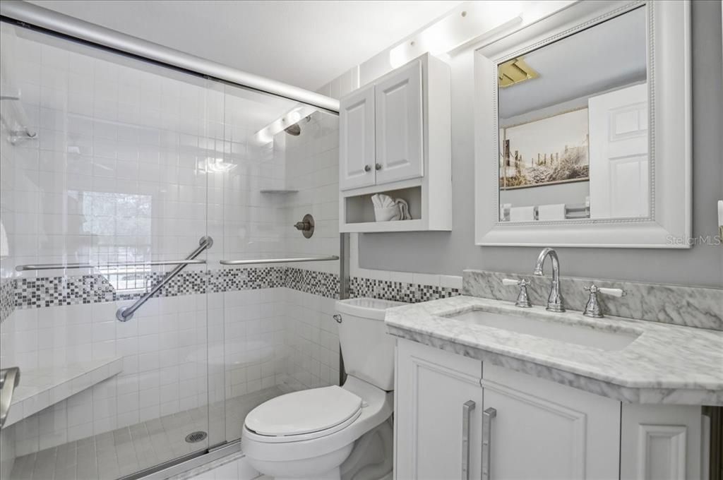 For Sale: $179,000 (2 beds, 2 baths, 888 Square Feet)