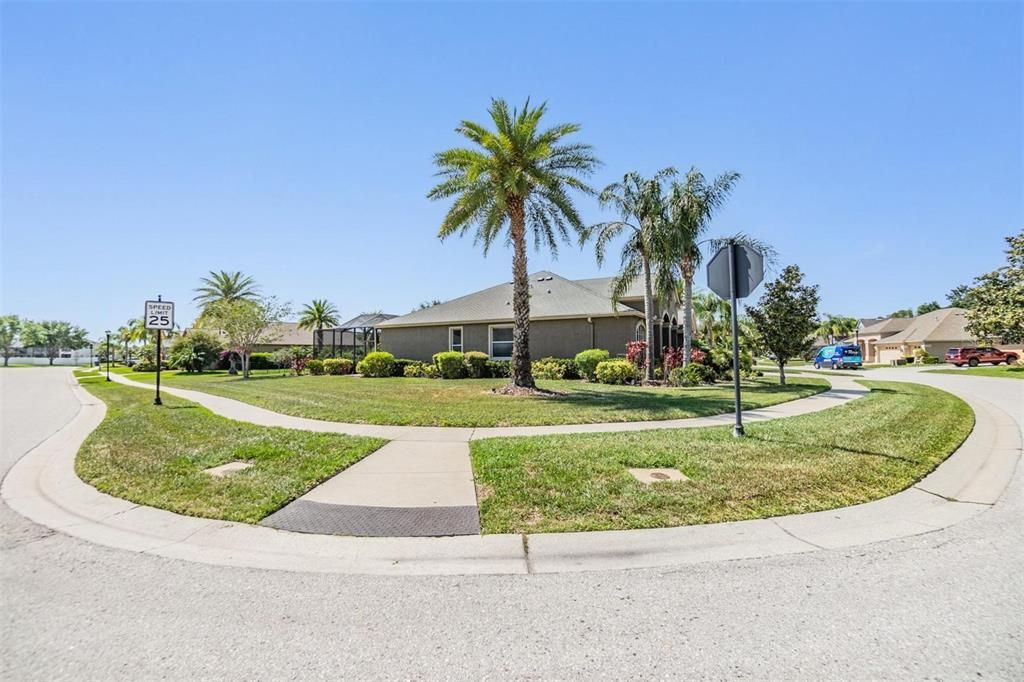 Active With Contract: $544,000 (4 beds, 3 baths, 2650 Square Feet)