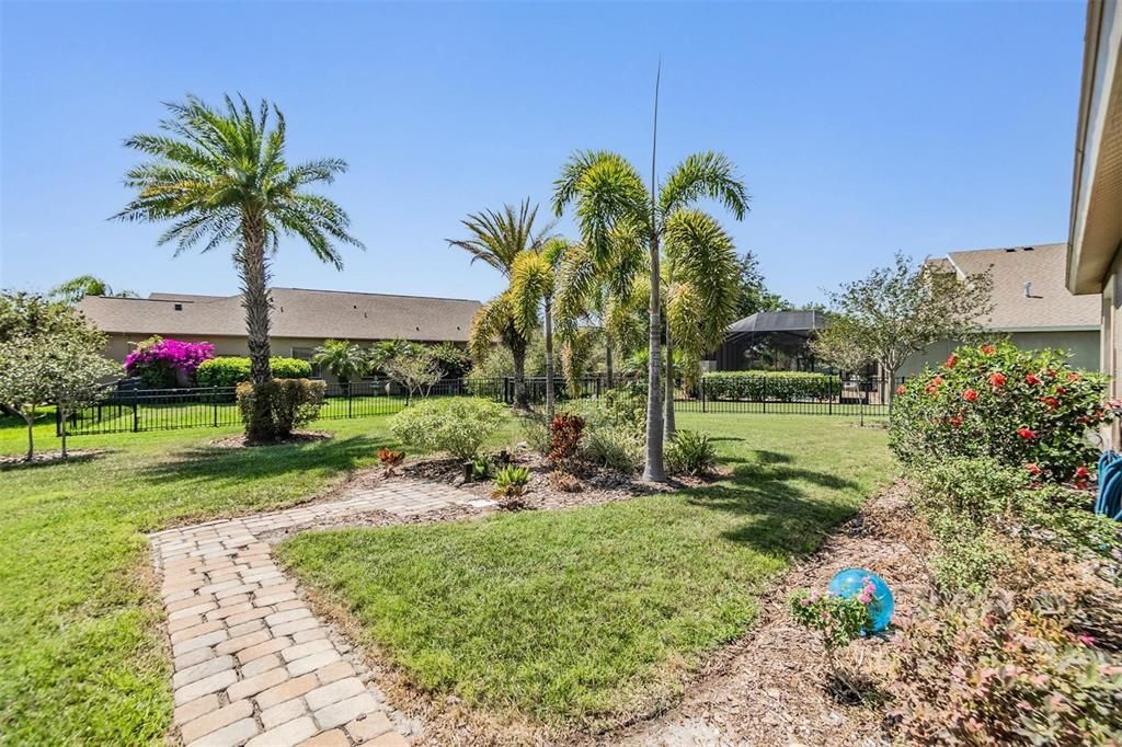Active With Contract: $544,000 (4 beds, 3 baths, 2650 Square Feet)