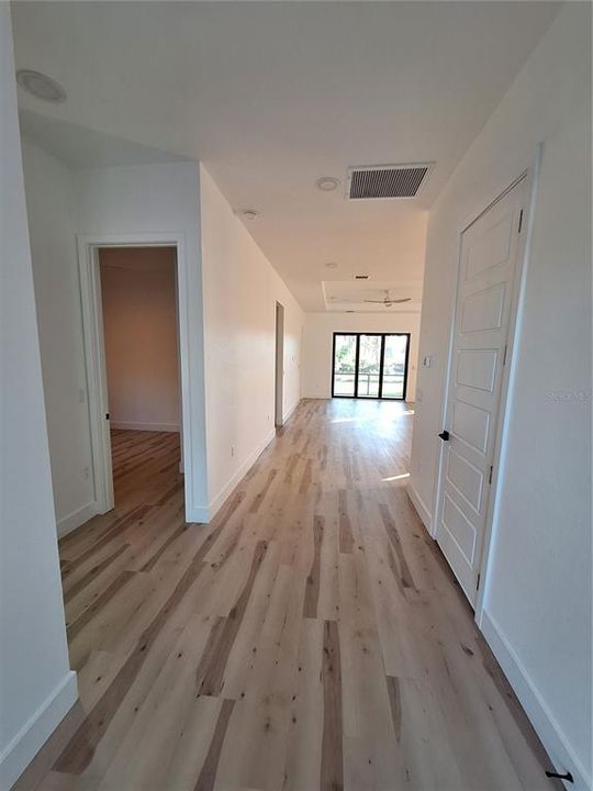 В аренду: $2,125 (3 спален, 2 ванн, 1738 Квадратных фут)