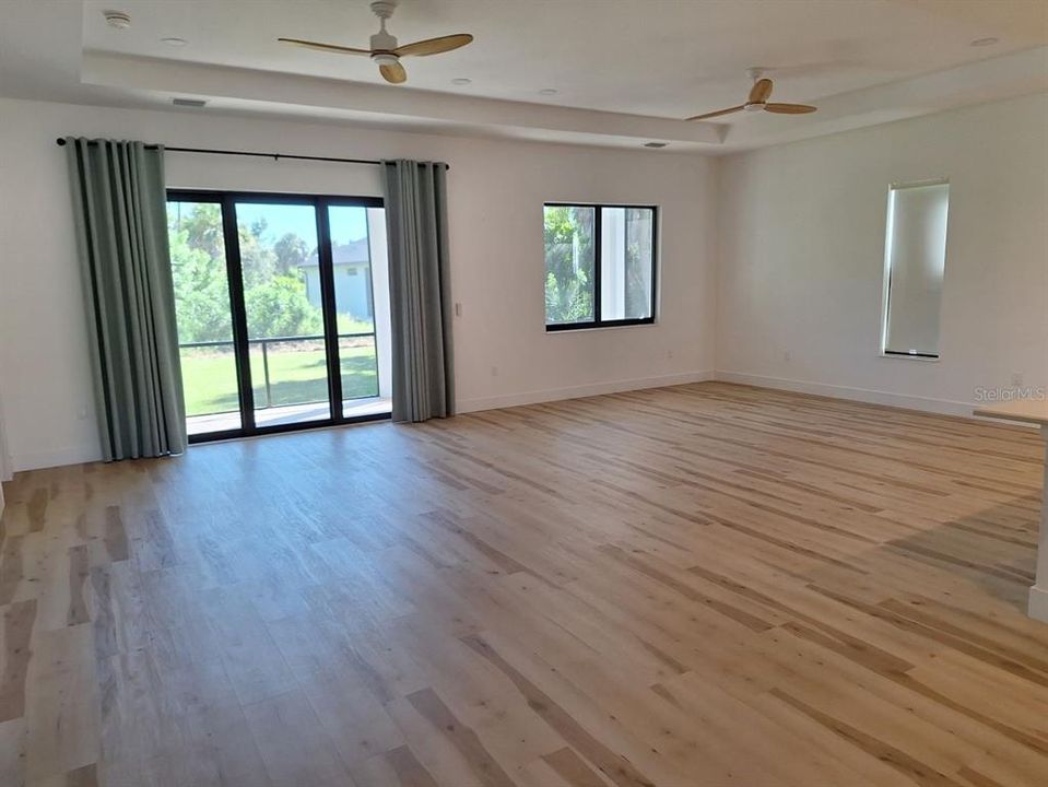 В аренду: $2,125 (3 спален, 2 ванн, 1738 Квадратных фут)
