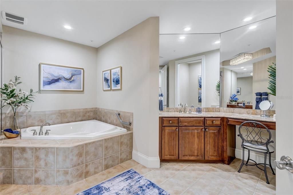 For Sale: $899,000 (4 beds, 3 baths, 2930 Square Feet)