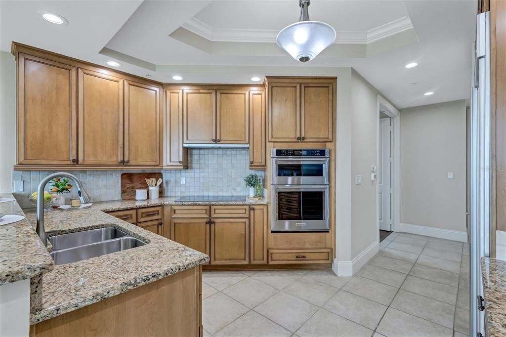 For Sale: $899,000 (4 beds, 3 baths, 2930 Square Feet)