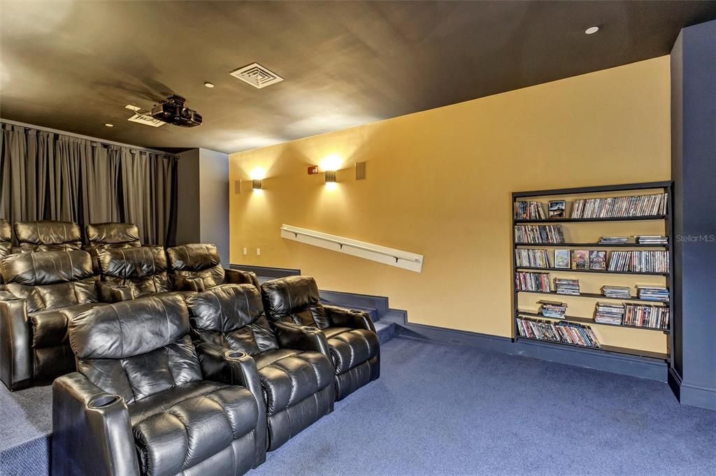 For Sale: $899,000 (4 beds, 3 baths, 2930 Square Feet)