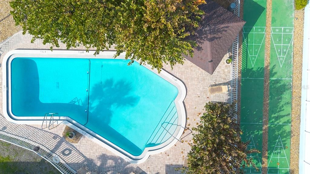 For Sale: $529,000 (2 beds, 2 baths, 1027 Square Feet)