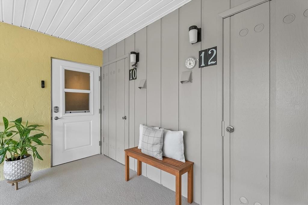 For Sale: $375,000 (2 beds, 2 baths, 1067 Square Feet)
