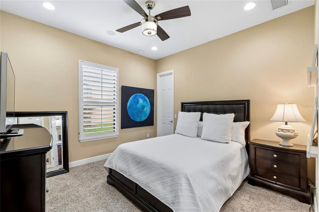 Activo con contrato: $665,000 (3 camas, 3 baños, 3088 Pies cuadrados)