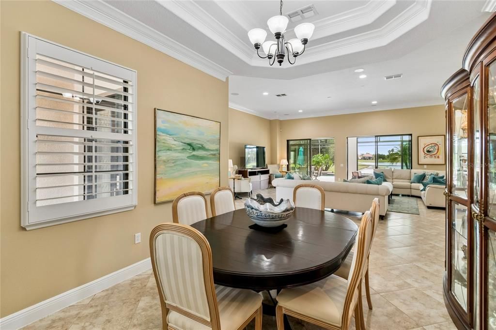 Activo con contrato: $665,000 (3 camas, 3 baños, 3088 Pies cuadrados)