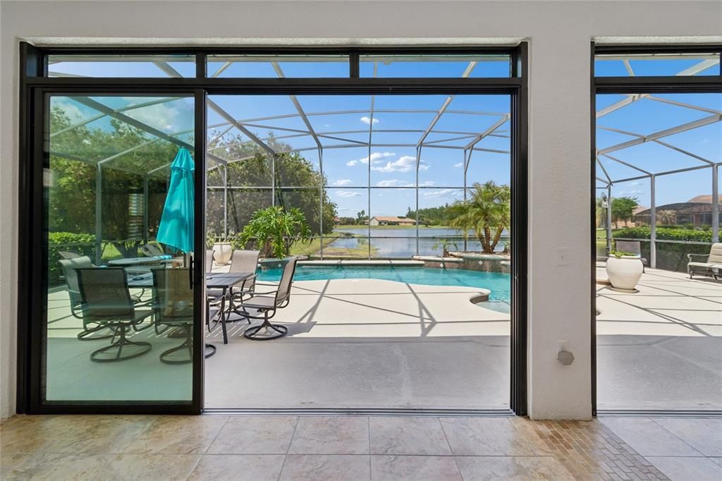 Activo con contrato: $665,000 (3 camas, 3 baños, 3088 Pies cuadrados)
