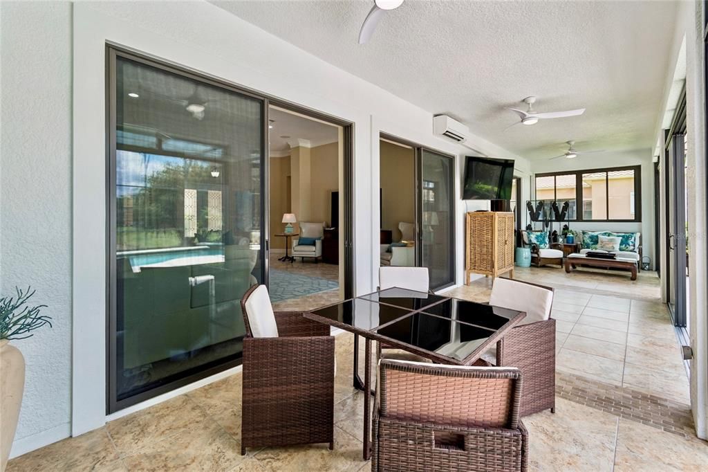 Activo con contrato: $665,000 (3 camas, 3 baños, 3088 Pies cuadrados)