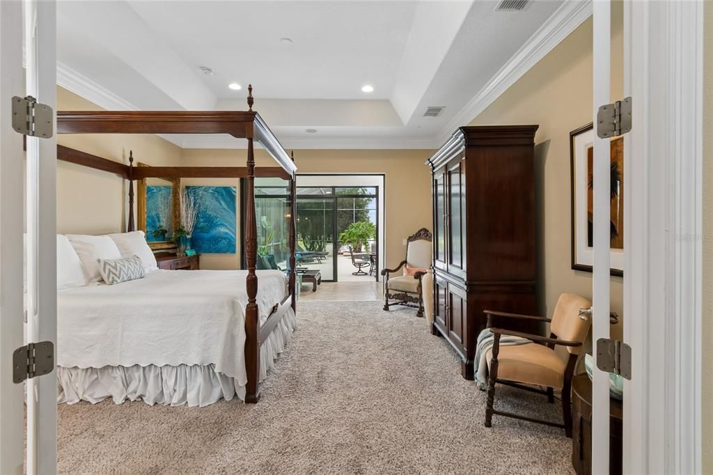 Activo con contrato: $665,000 (3 camas, 3 baños, 3088 Pies cuadrados)