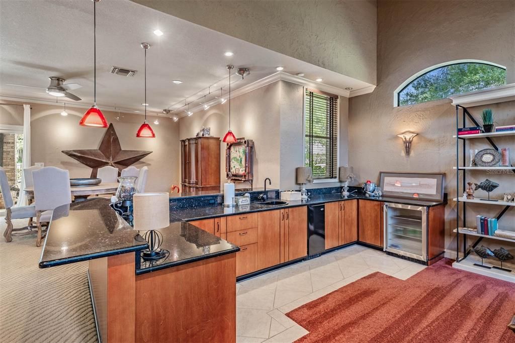 For Sale: $2,525,000 (5 beds, 4 baths, 6104 Square Feet)