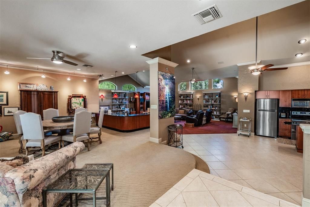 For Sale: $2,525,000 (5 beds, 4 baths, 6104 Square Feet)