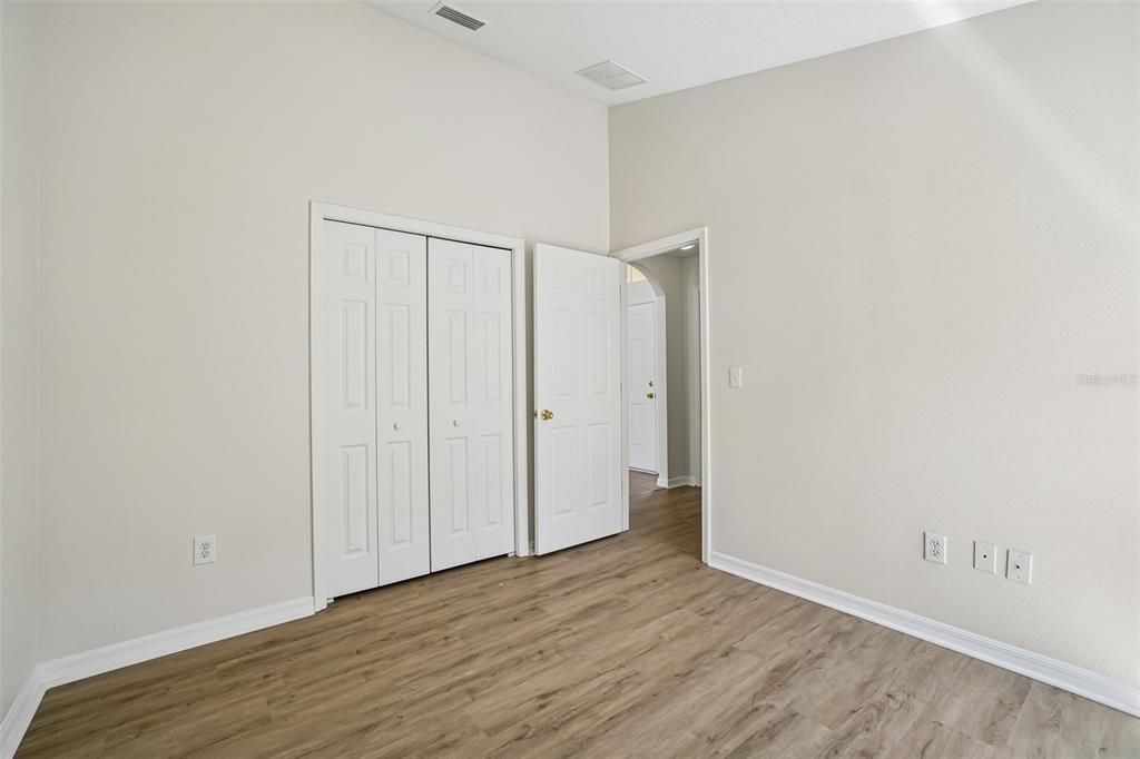 For Sale: $309,900 (3 beds, 2 baths, 1414 Square Feet)