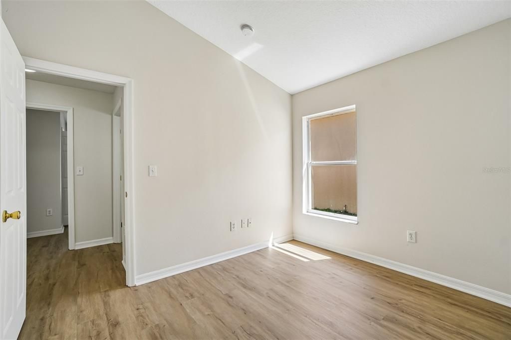For Sale: $309,900 (3 beds, 2 baths, 1414 Square Feet)