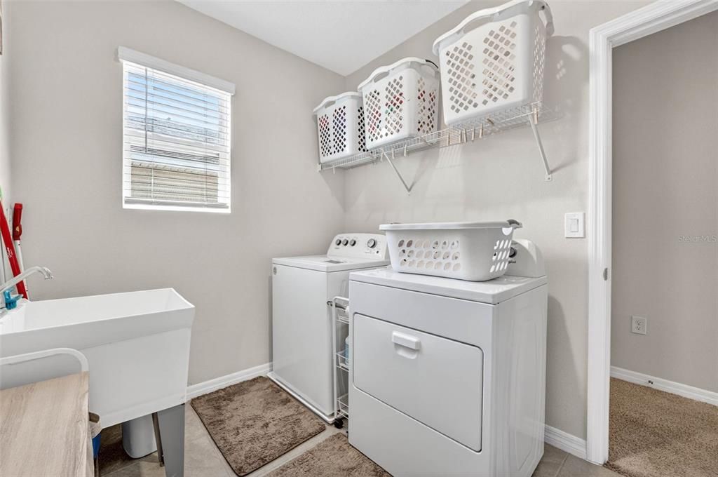 Activo con contrato: $665,000 (4 camas, 3 baños, 3360 Pies cuadrados)