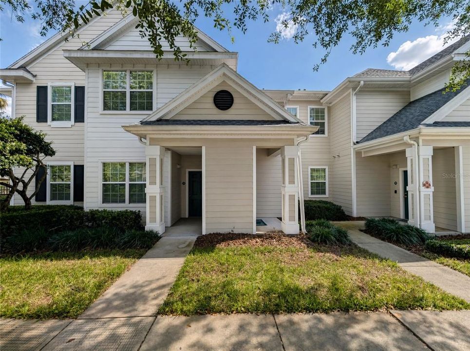 For Rent: $2,400 (3 beds, 2 baths, 1453 Square Feet)