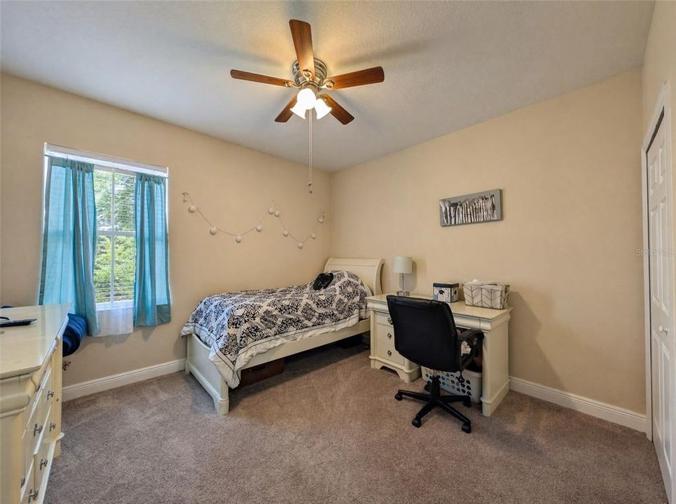 For Rent: $2,400 (3 beds, 2 baths, 1453 Square Feet)