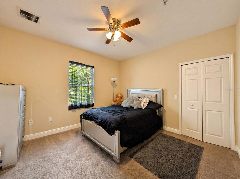 For Rent: $2,400 (3 beds, 2 baths, 1453 Square Feet)