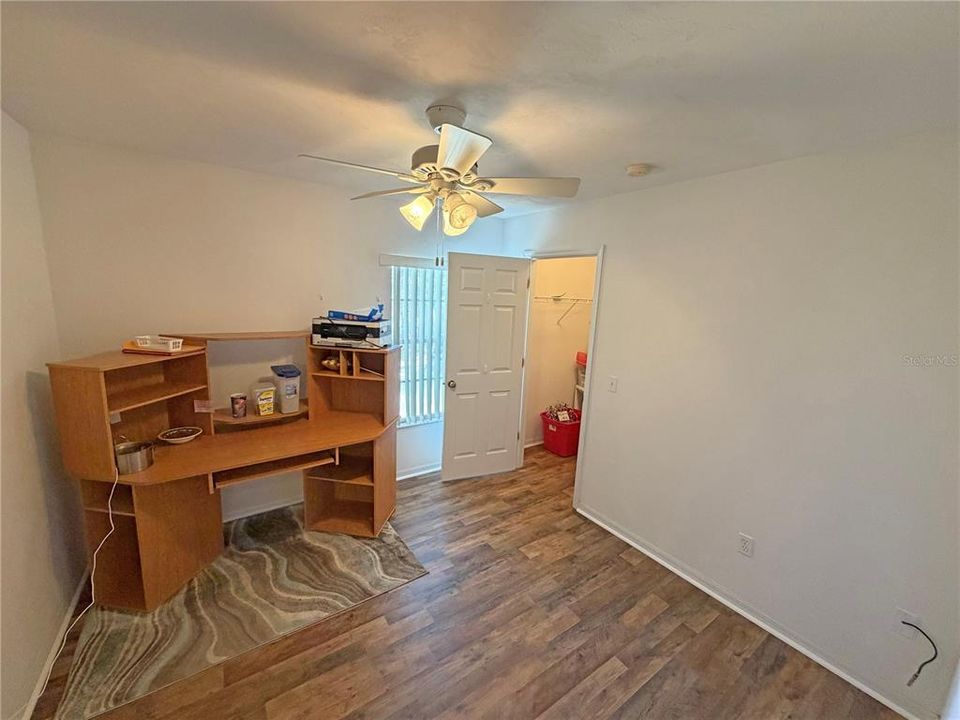 For Sale: $250,000 (3 beds, 2 baths, 1335 Square Feet)