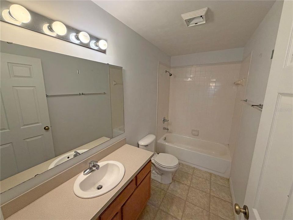 For Sale: $250,000 (3 beds, 2 baths, 1335 Square Feet)