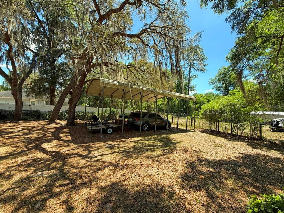 For Sale: $250,000 (3 beds, 2 baths, 1335 Square Feet)