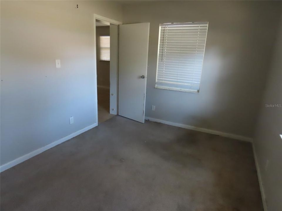 Activo con contrato: $265,000 (3 camas, 2 baños, 1185 Pies cuadrados)