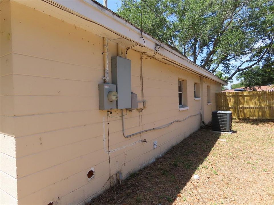 Activo con contrato: $265,000 (3 camas, 2 baños, 1185 Pies cuadrados)