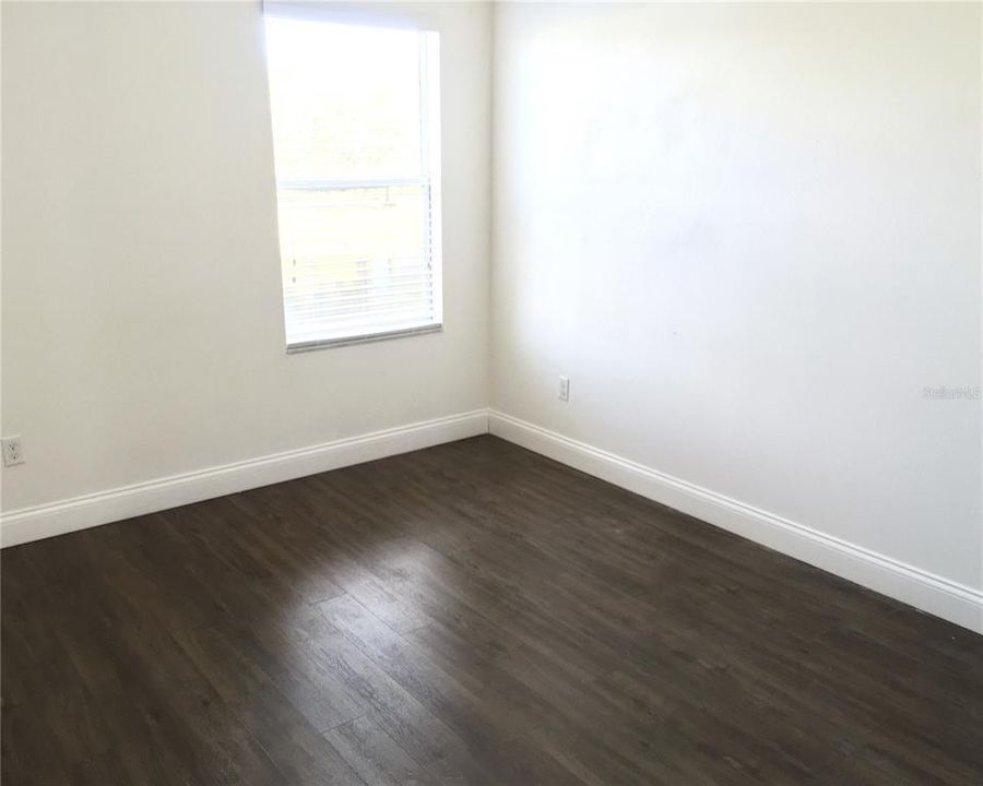 For Rent: $2,500 (3 beds, 2 baths, 1941 Square Feet)
